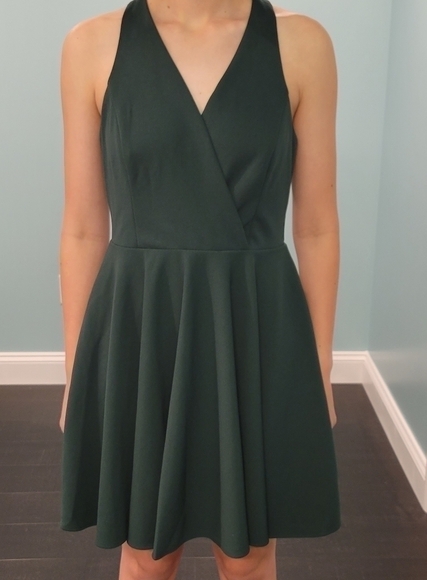 Lulu's Hunter green v neck skater dress size Large - Picture 2 of 8